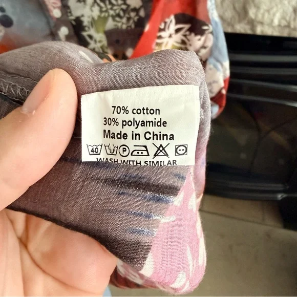 Colorful Floral Women's Top XL - Picture 6 of 7